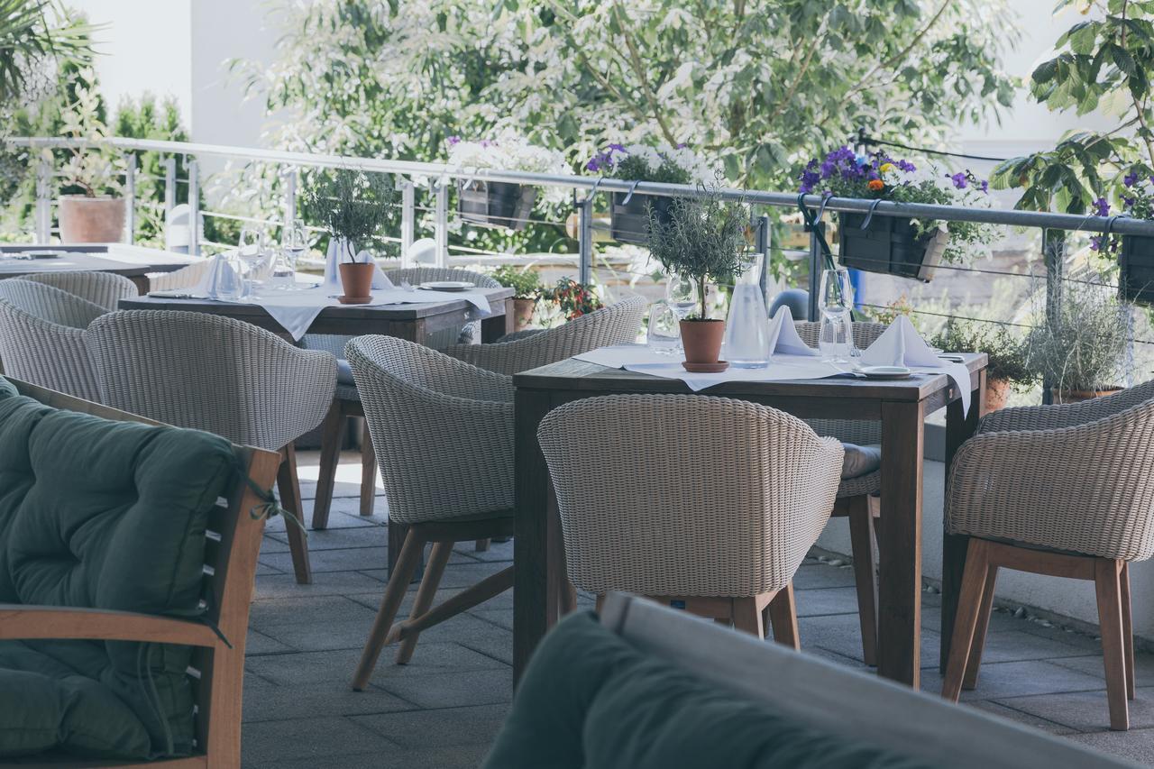 Das Wildeck Hotel & Restaurant Abstatt Exterior photo